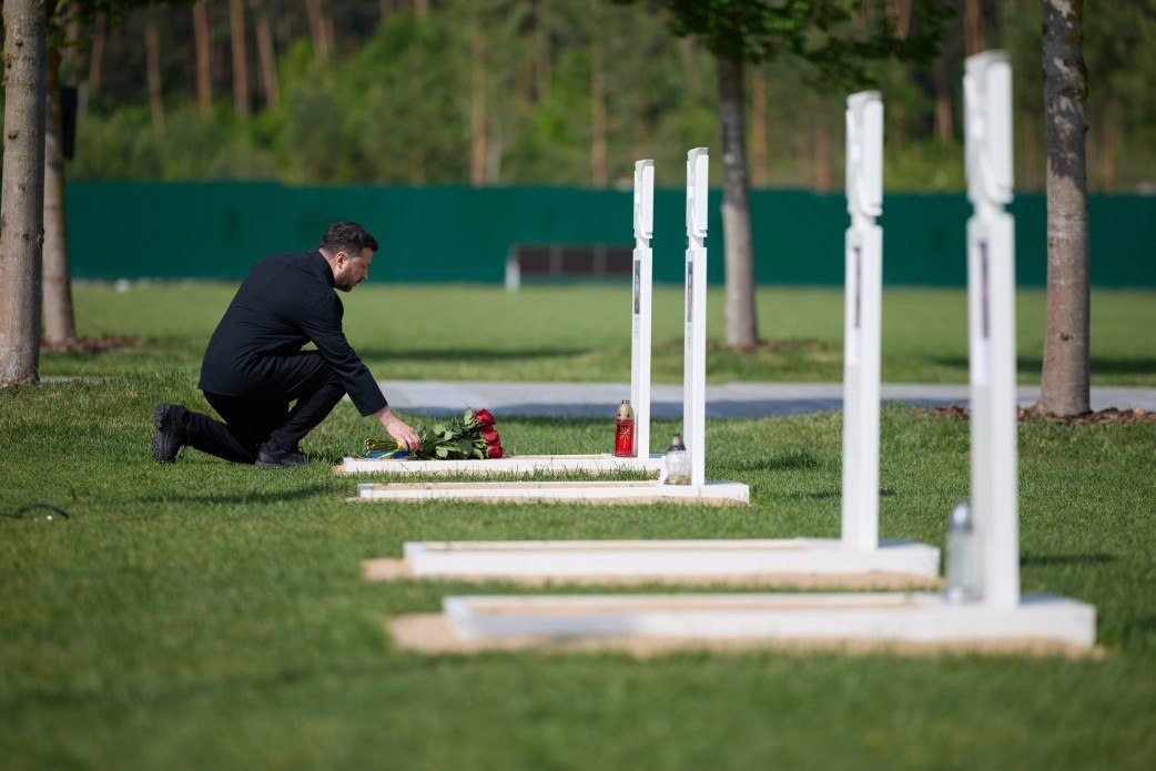 З Бандерою, але без Януковича. Яким буде Національний пантеон і як Україна повертає героїв